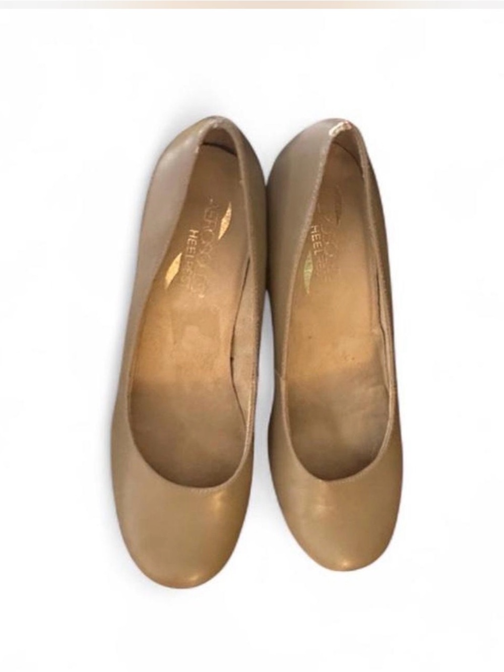 AEROSOLES Women's Ballet Flats in Beige